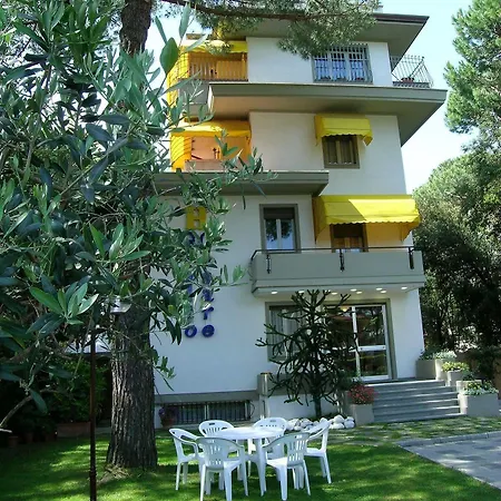 Giulio Cesare 3*